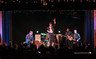 Low Cut Connie